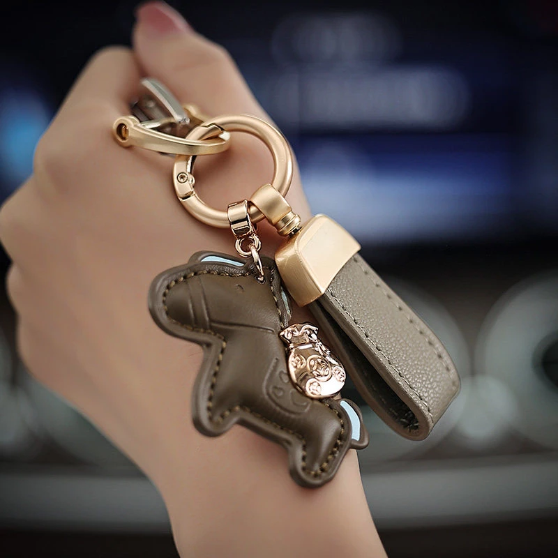 Leather Horse Car Keychain – Gold-Tone Alloy & Leatherette Accents, Decorative Vehicle Key Accessory