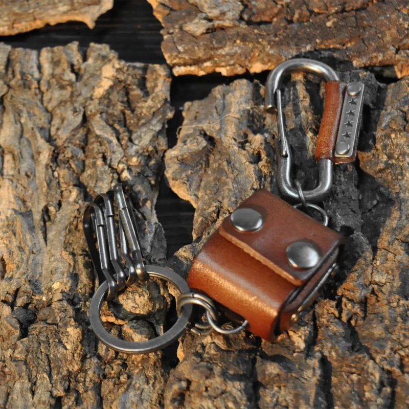 Vintage-Style Faux Leather Car Keychain - Alloy & Leatherette Key Accessory with Carabiner