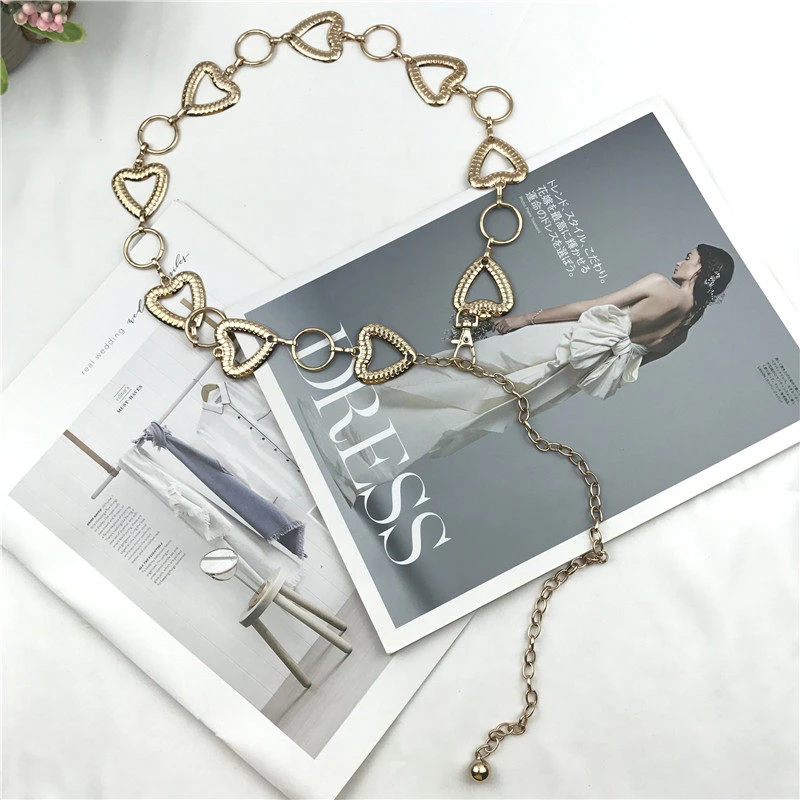 Women's Textured Heart Link Chain Belt